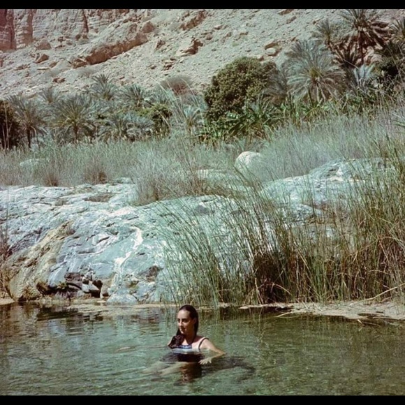 Meet your Posher, Leila - Picture 1 of 1